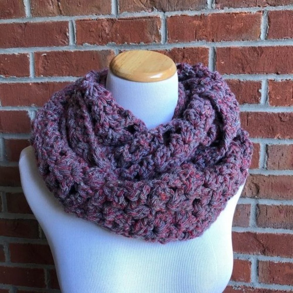 Handmade Infinity Scarf - Hand Knitted -‎ One Size